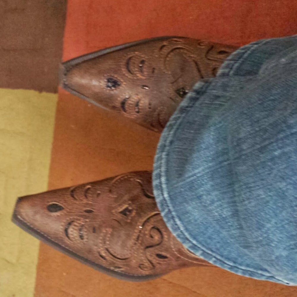 Meet your Posher, Leticia